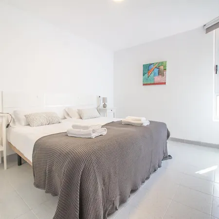 On Playa De Canteras Beachfront Holiday home *