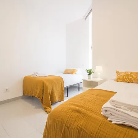 On Playa De Canteras Beachfront Holiday home Las Palmas de Gran Canaria